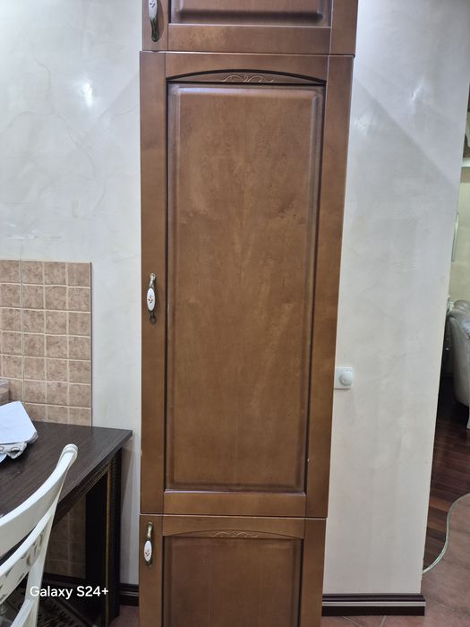 Продам б/у кухонную мебель
