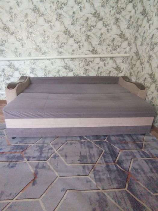 Продам продам  диван