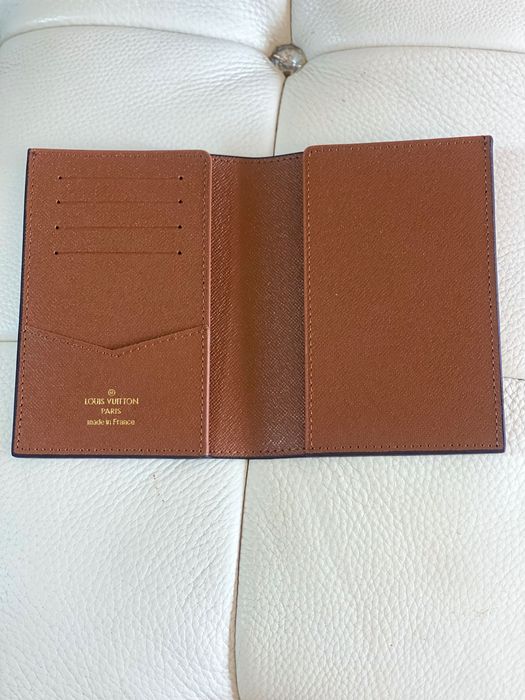 Cardholder passport Lv паспорт холдер документи