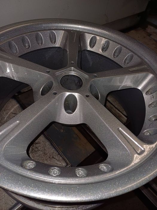 Предлагам професионално Прахово боядисване  научете повече  в ОПИСАНИЕ