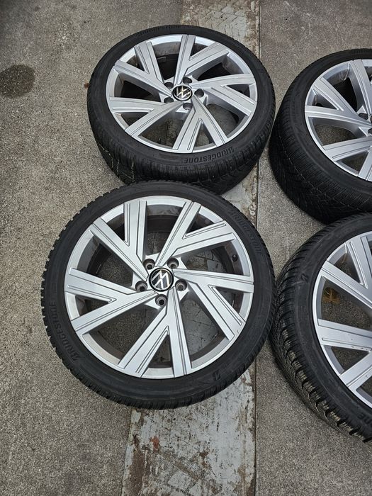 Jante originale VW R line r18 Bergamo cu cauciucuri de iarna