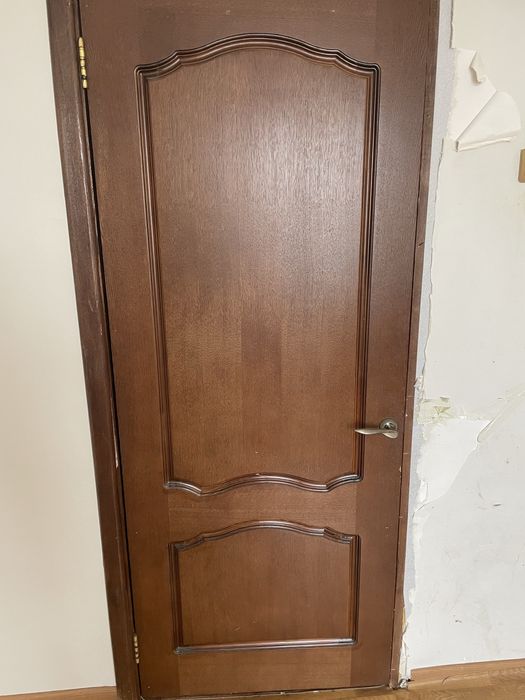 Межкомнатные двери продам