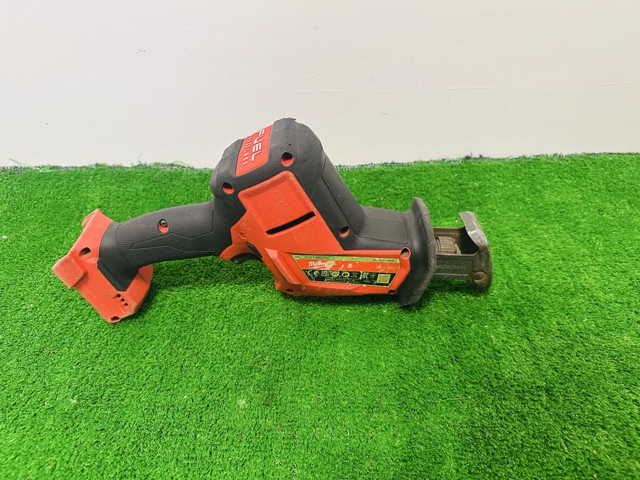 Fierastrau sabie Milwaukee M18 FHZ