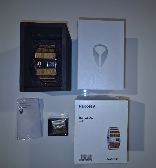 Часовник Nixon ROTOLOG TEAK Limited edition