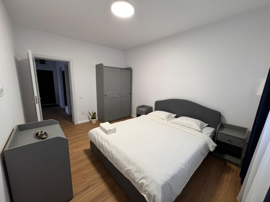 De inchiriat apartament cu 3 camere mobilat utilat