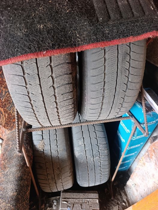 Продам резину R16