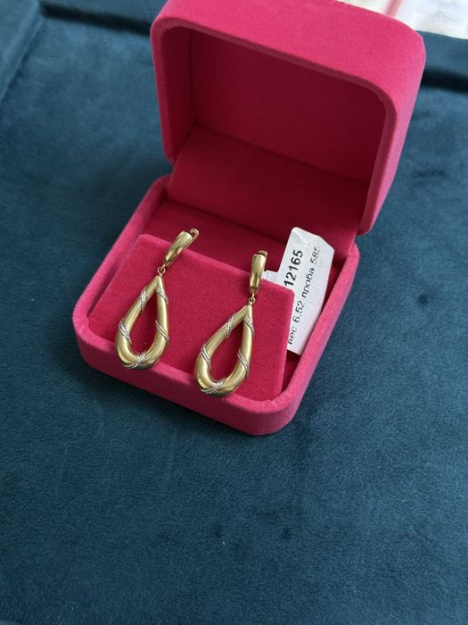 Золотые серьги 585