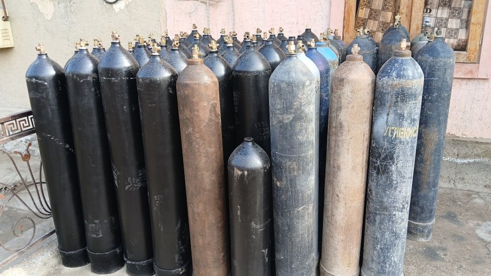 Ugli balonlar sotiladi atistelen ugli kislarod argon balonlar bor