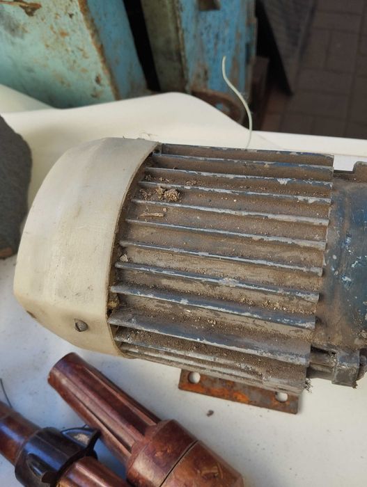 Электродвигатель двигатель асинхронный