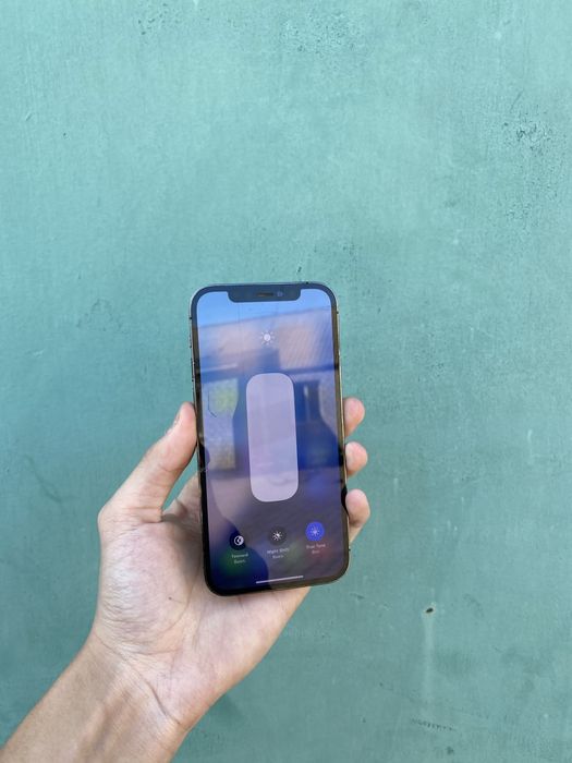 Продам срочно iPhone 12 pro 128gb