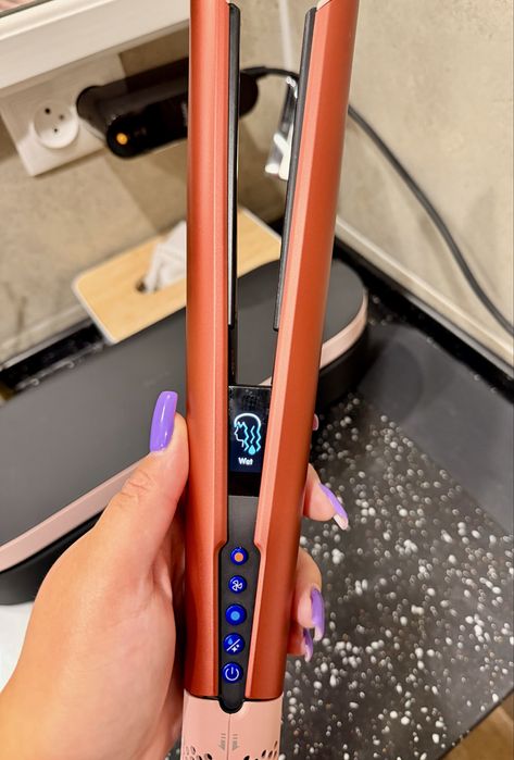 Dyson Airstrait strawberry