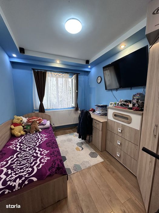 Apartament cu 4 camere, renovat complet