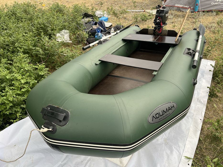 Лодка с японским мотором