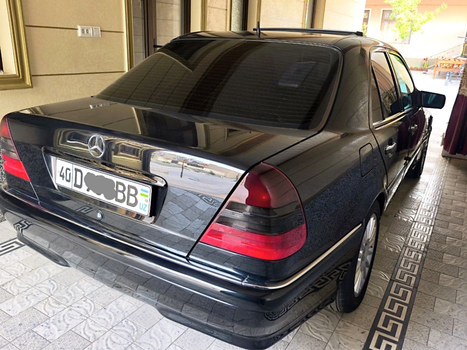 Мерседес 202 рестайлинг 112 3.2 обйом