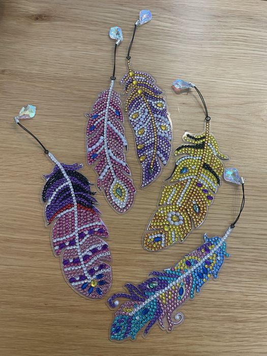 Ръчно изработени книгоразделители с камъчета