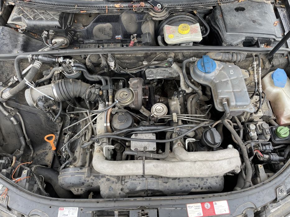 Ауди А4 2.5тди 2002г На Части