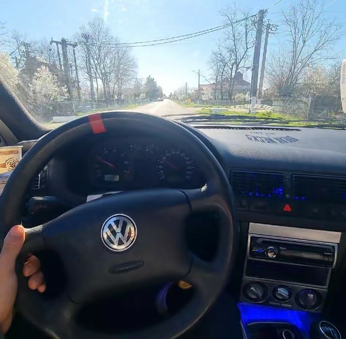 VOLKSWAGEN Golf 2003 — imagine 3