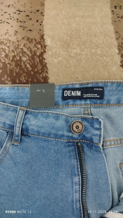 Продаются мужские джинсы