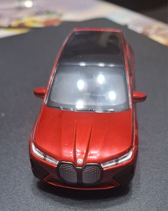 VÎND machetă BMW X1 de colecție din metal