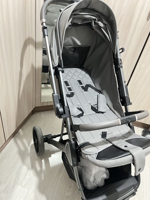 Продам коляску Kidilo в идеальном состоянии!