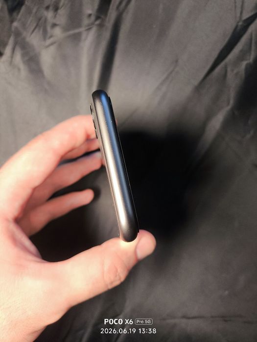 Смартфон Apple iPhone 11