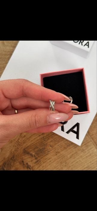 Пандора обеци Pandora