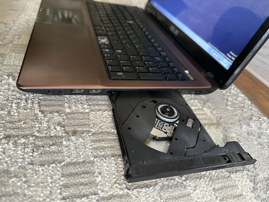 Продается ноутбук ASUS-недорого!