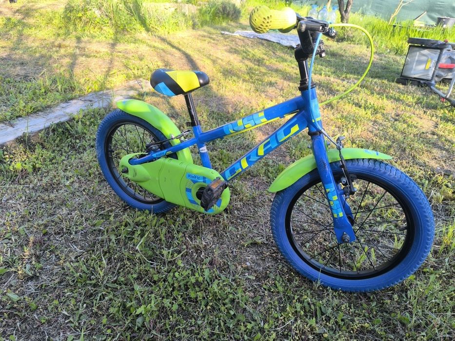 Детско колело Drag Rush РАЗМЕР: 16“
ЦВЯТ: Red/Blue; Blue/Green; Purple/Pink
ТЕГЛО: 8.9 kg
РАМКА: Rush, Kid Fit Steel
ВИЛКА: Rush, Kid Fit Steel fork