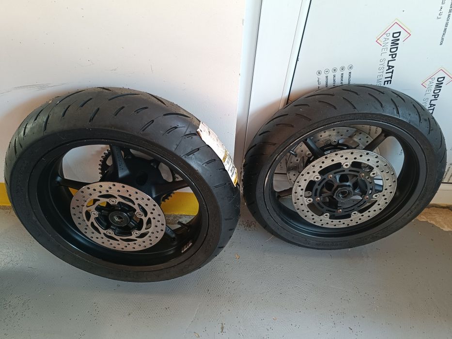 Dezmembrez Yamaha mt03 660