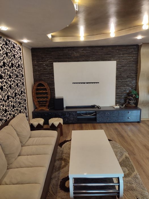 Doua camere mobilat .