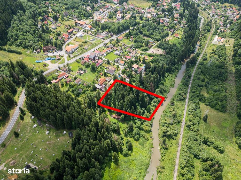 Teren intravilan de vânzare, 2635 mp