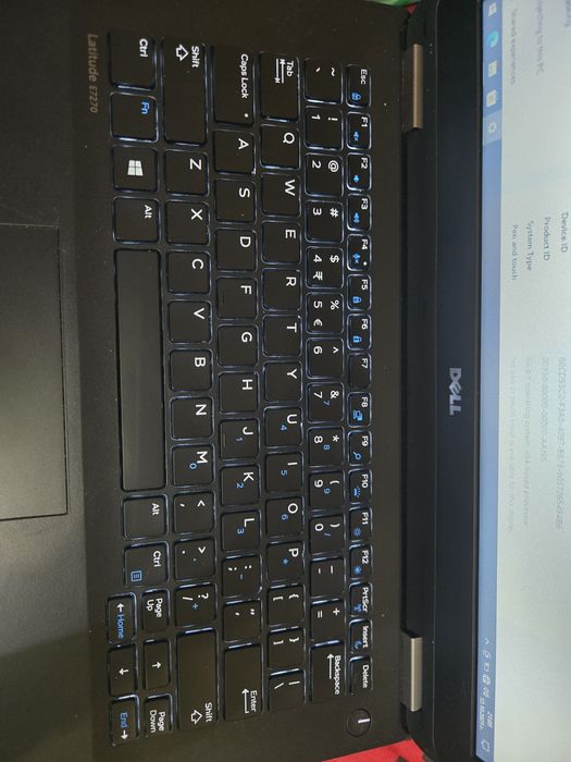 Лаптоп Dell Latitude E7270