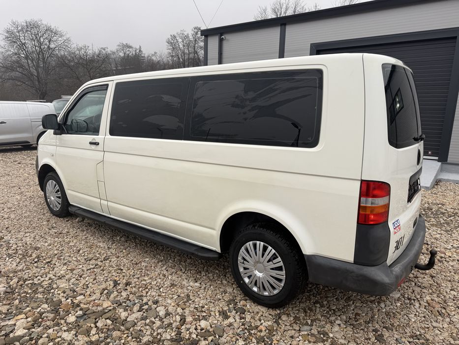 Vw transporter T5 2008 9 locuri