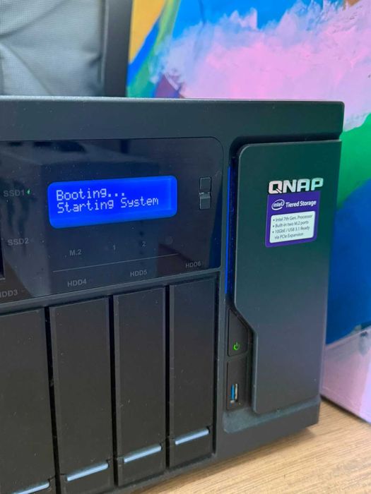 QNAP TVS-882 NAS profesional, 8 bay Intel 7th Gen, M.2, 10GbE ready, cu HDD Seagate IronWolf