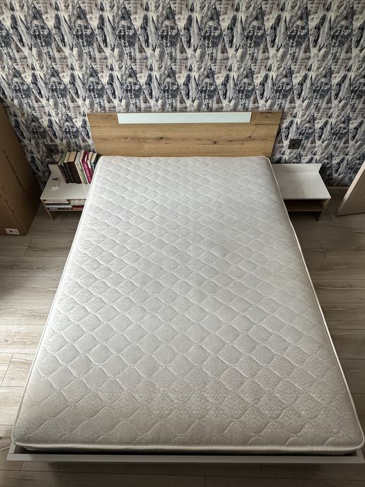 Легло 140х200 с нощни шкафчета