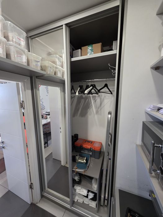 Шкаф купе зеркальный двустворчатый