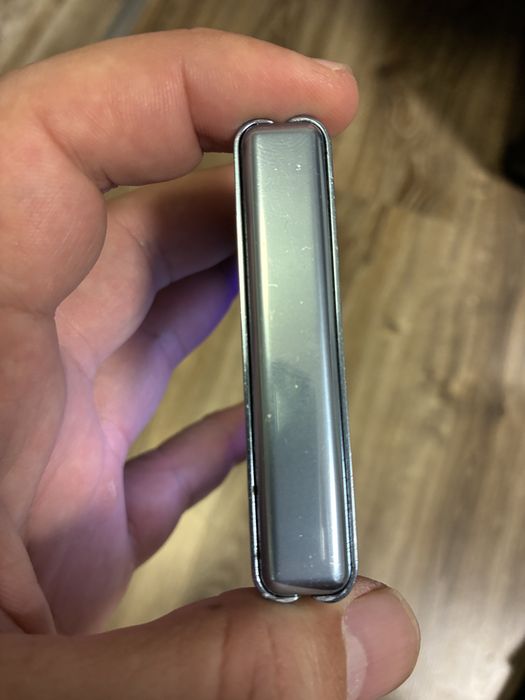 Motorola Razr 40 Ultra - за ремонт