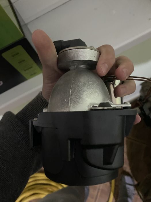 продам фары оригинал