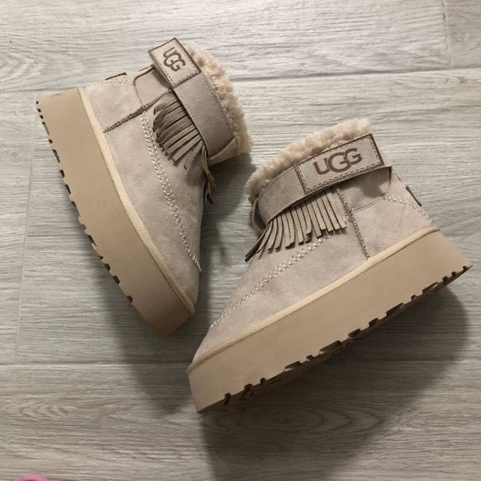 Ugg   37,39,39,40