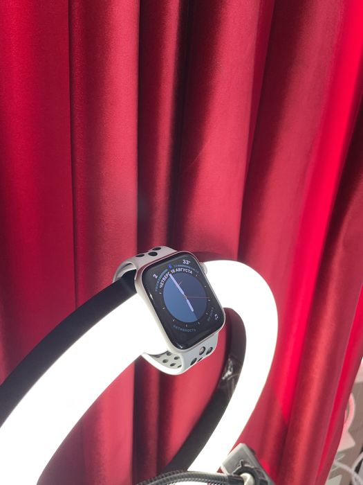 apple watch se nike 44 mm