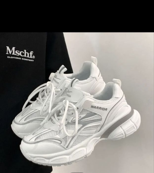 Кроссовки Warrior белые