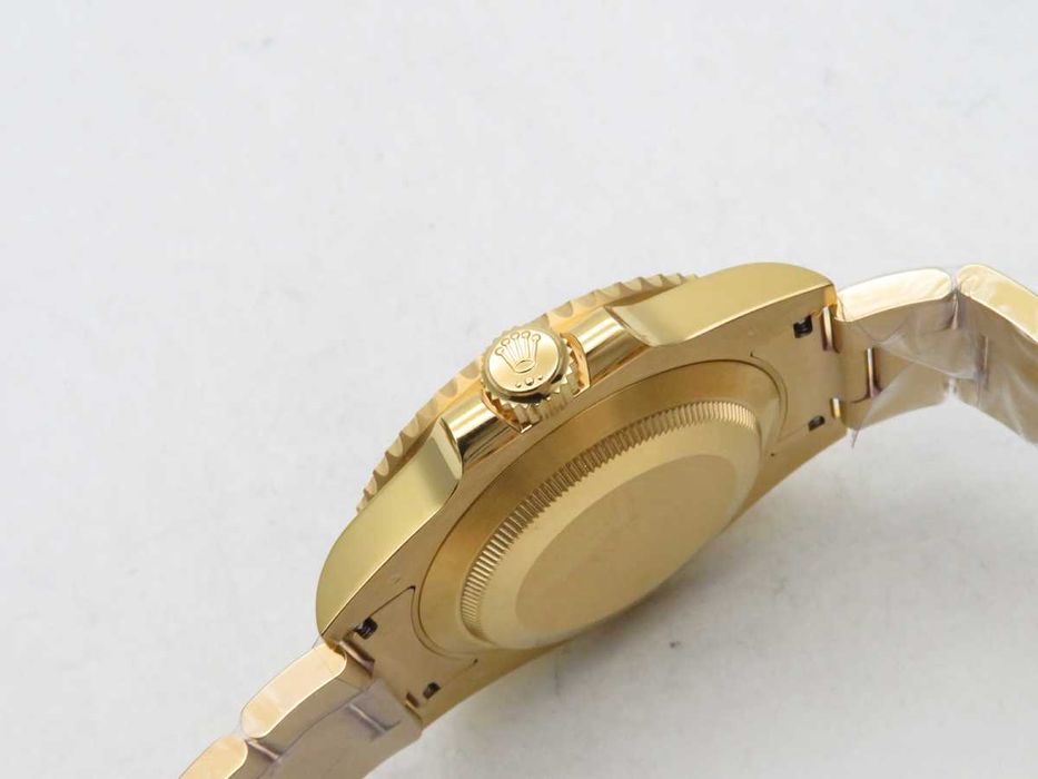 Rolex Submariner 116618LB – жълто злато, син циферблат, керамичен безел – реални снимки