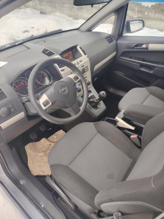 Vând Opel Zafira recent adus din Germania