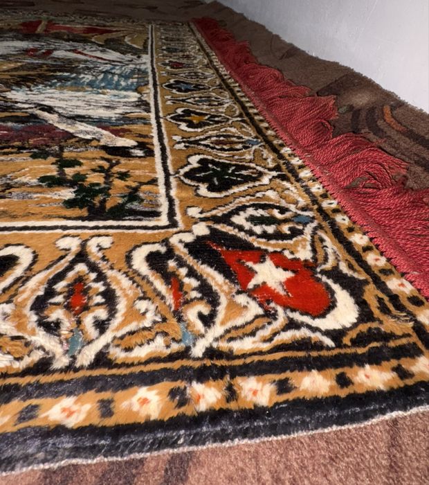 Carpetă decorativă ,,Răpirea din Serai''- stare foarte bună