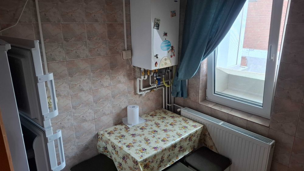 Apartament 2 camere zona centrala de vanzare