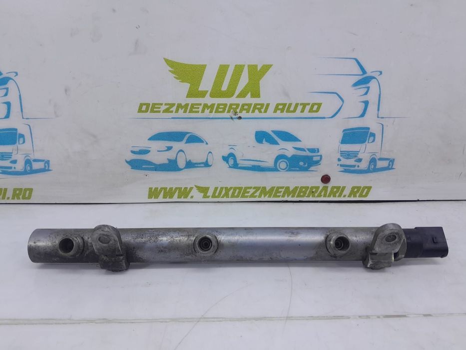 Rampa injectoare dreapta  3.0 cdi om642 v6 a6420700695 10034624 Chrys