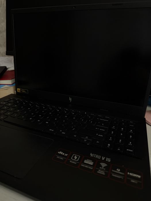 Продается игровой ноутбук Acer Nitro V15