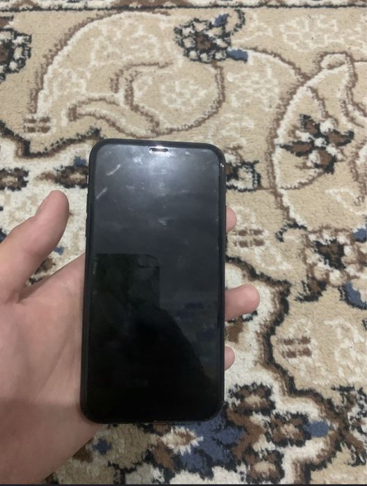 Айфон хр  64 гб