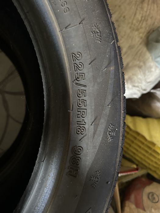 Продам резину 225/55/18