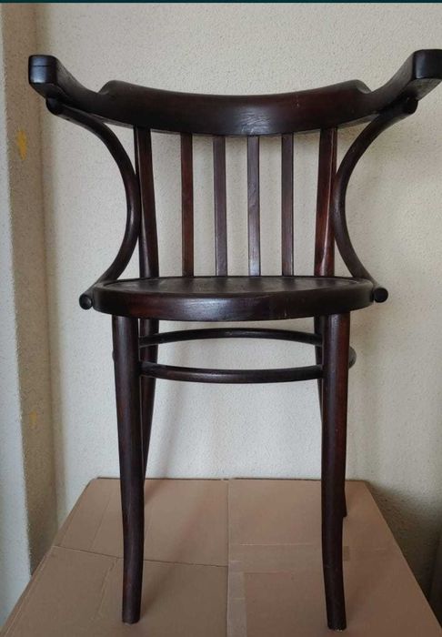 Scaune Thonet Mundus Borlova